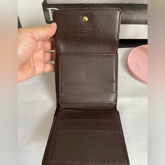 Louis Vuitton damier ebene trifold wallet - Picture 10 of 15